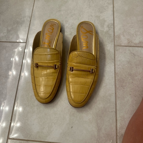 Sam Edelman Slides - Picture 2 of 6